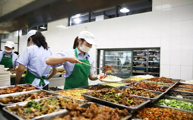 龍巖食堂承包：讓您放心的高品質(zhì)餐飲服務(wù)